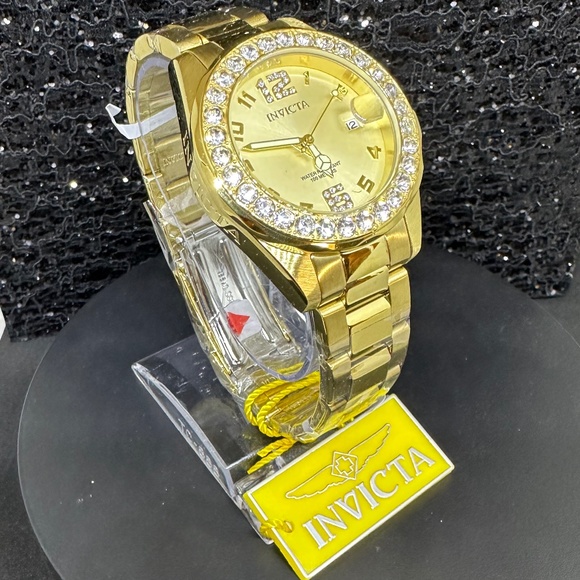 Women's (NWT) Invicta Watch w/a 18k Gold Face Showing the Date & a Crystal Bezel - Picture 4 of 5